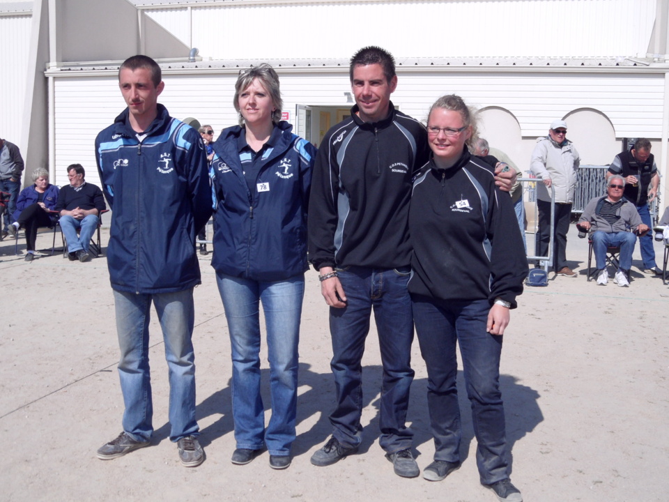 Championnat départemental doublette mixte à Tourlaville - Wenda CLEMENT et John DEROUET Sacrés
