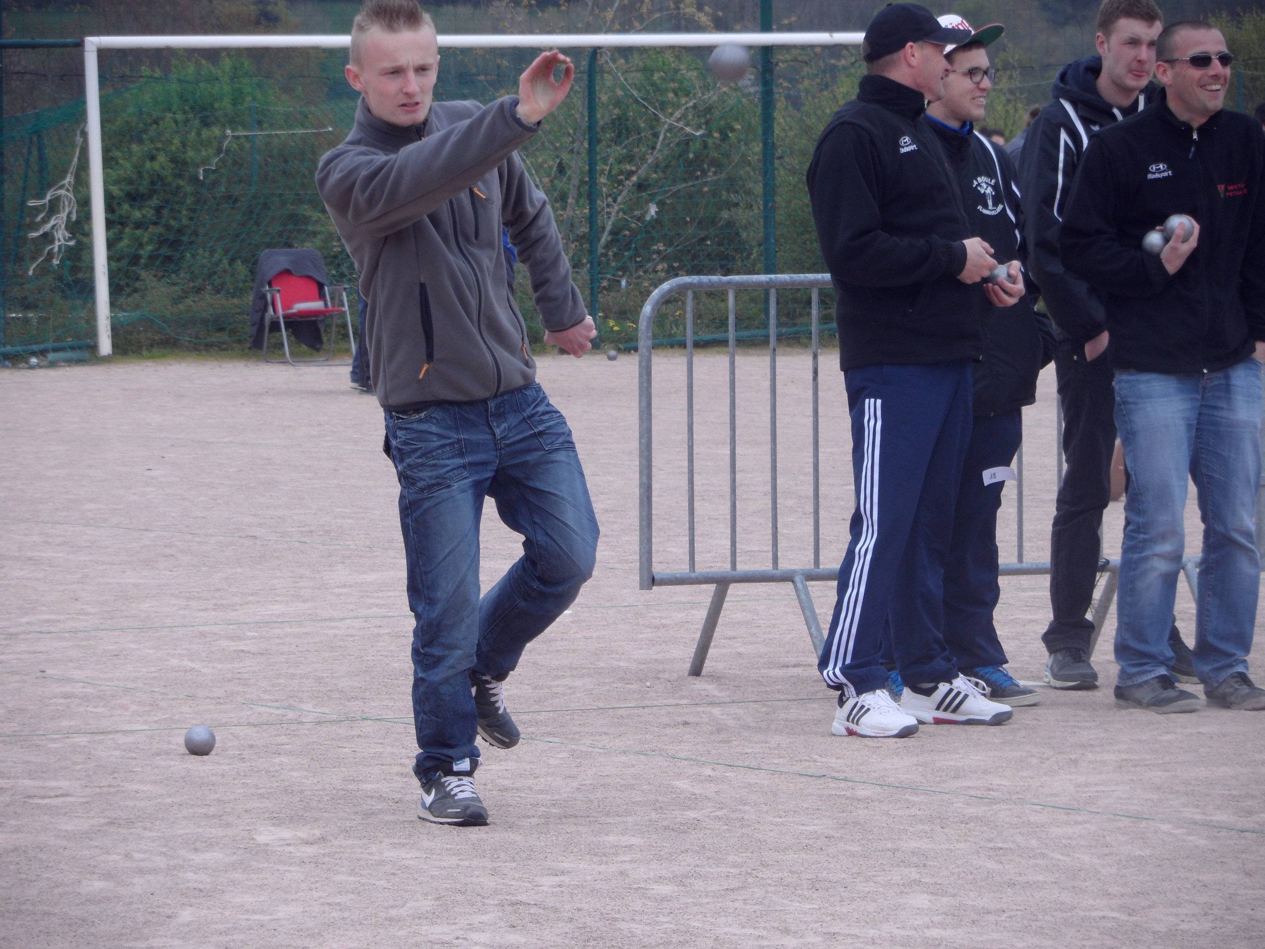 CHAMPIONNAT DE LIGUE DE JEU PROVENCAL EN TRIPLETTE CHAMPIONNAT DE LIGUE DE JEU PROVENCAL EN TRIPLETTE