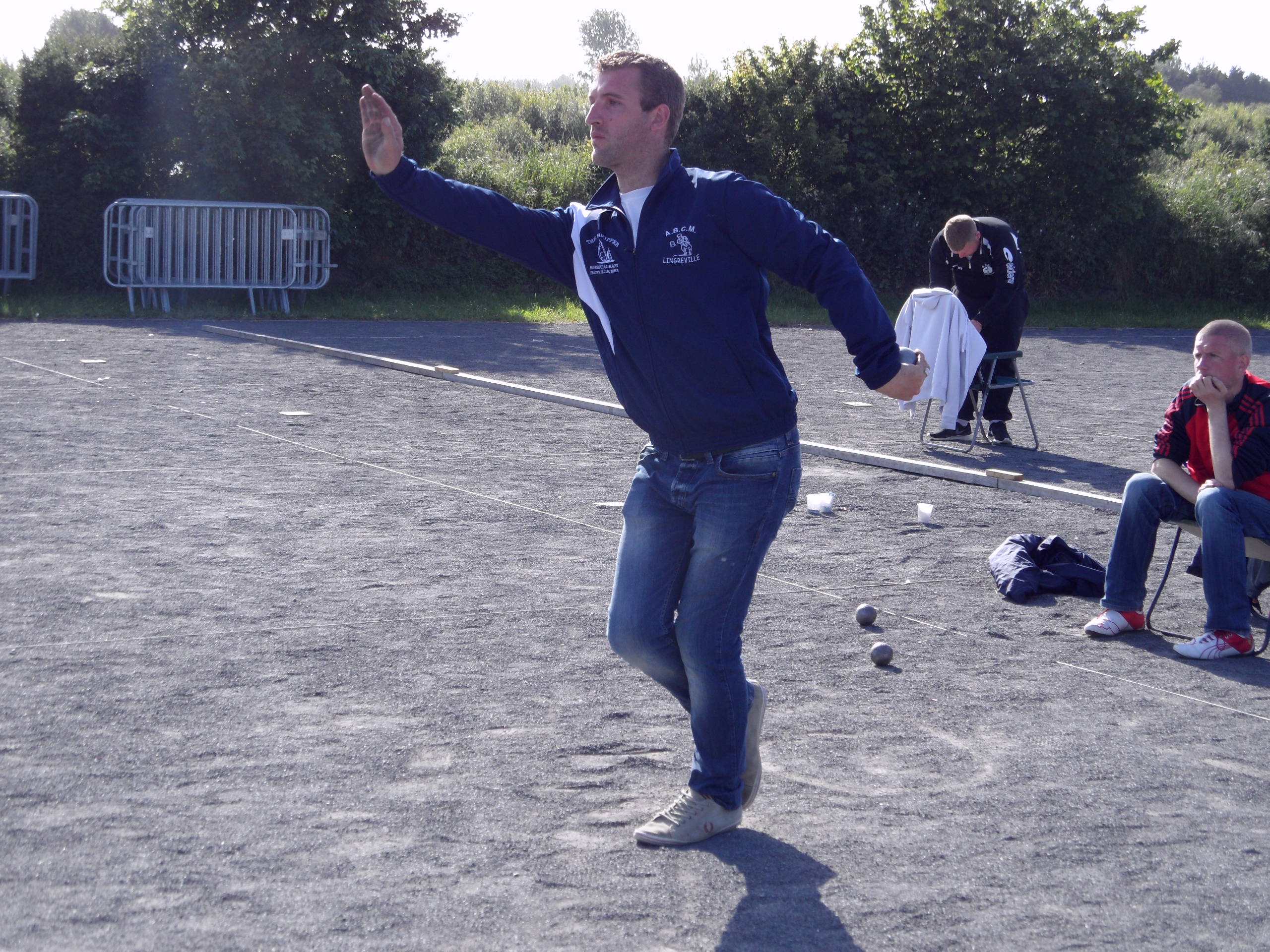 Première photos de la triplette jeu provençal Première photos de la triplette jeu provençal