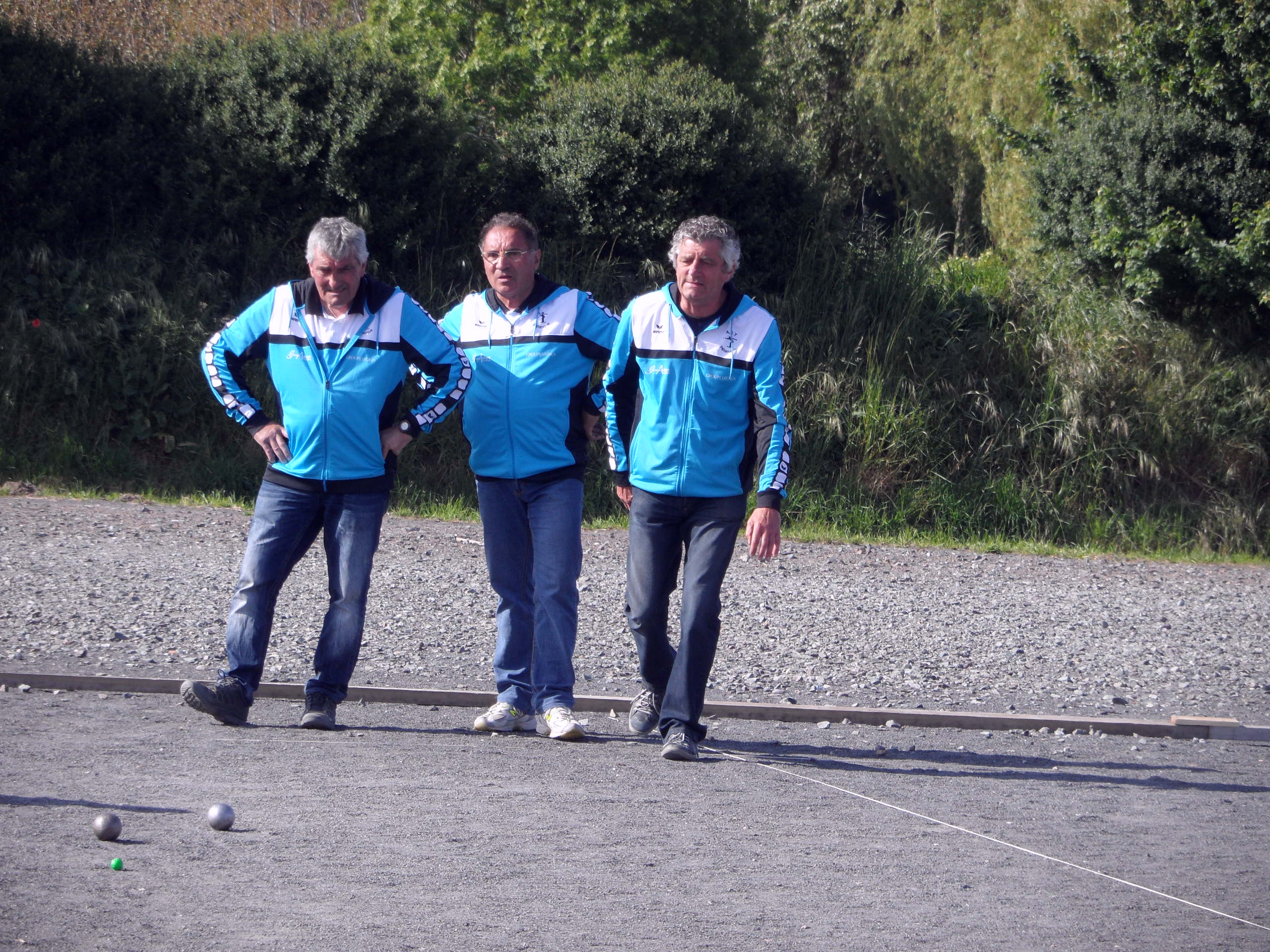 Première photos de la triplette jeu provençal Première photos de la triplette jeu provençal