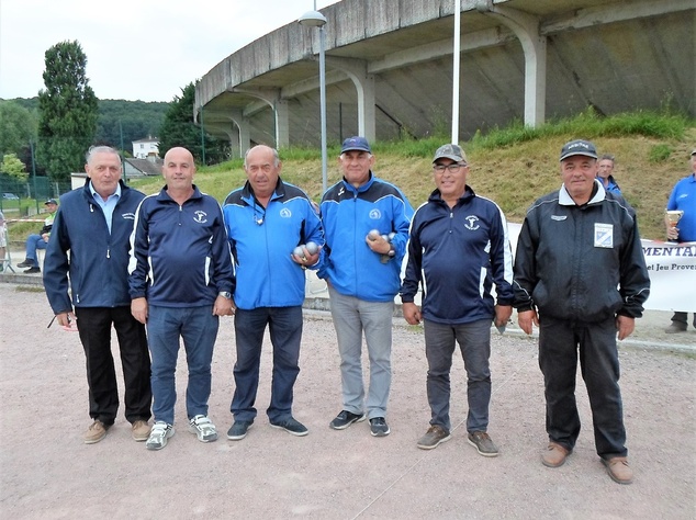 Jacques GIACALONE (comité), Didier RAFFESTIN, Alain CHERTIER, Bruno MAGGIANI, José PEDRO, Gérald SOULAT (arbitre) Jacques GIACALONE (comité), Didier RAFFESTIN, Alain CHERTIER, Bruno MAGGIANI, José PEDRO, Gérald SOULAT (arbitre)