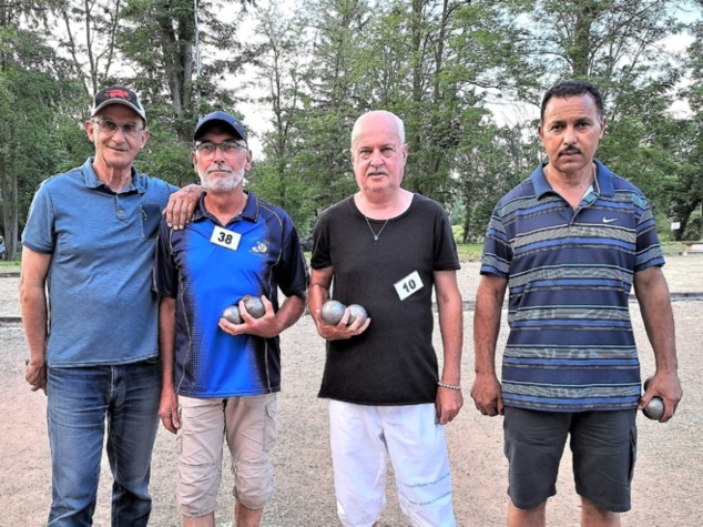 Finale du A: Christian et Gilles vs Eric et Mohamed Finale du A: Christian et Gilles vs Eric et Mohamed
