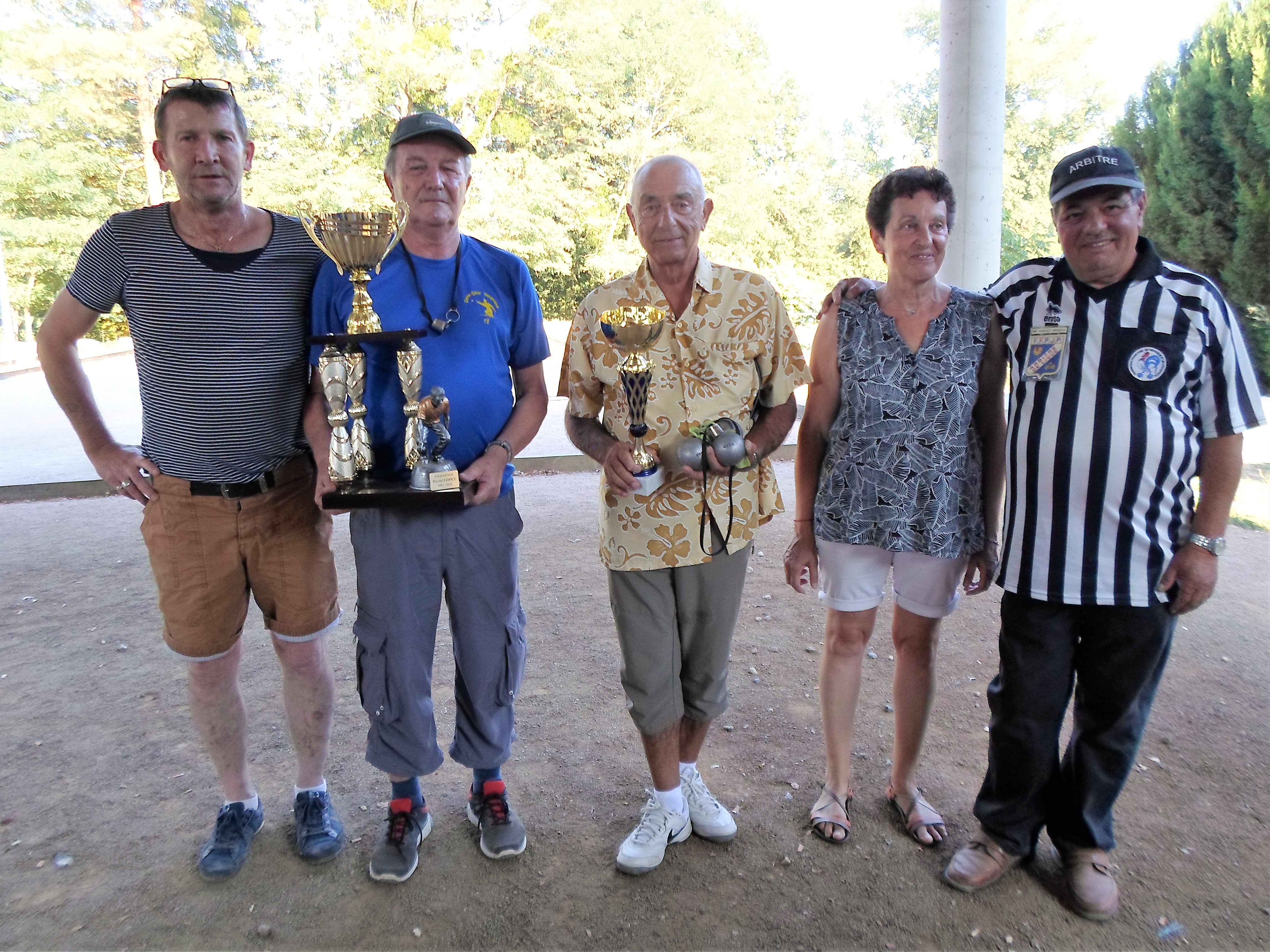 LOPEZ Denis (président d'Orval), SIEGLER Jean-Paul, LACOLOMBE Bernard, JOLIET Marie-France (compagne de Pierrot LOPEZ, SOULAT Gérald (arbitre)