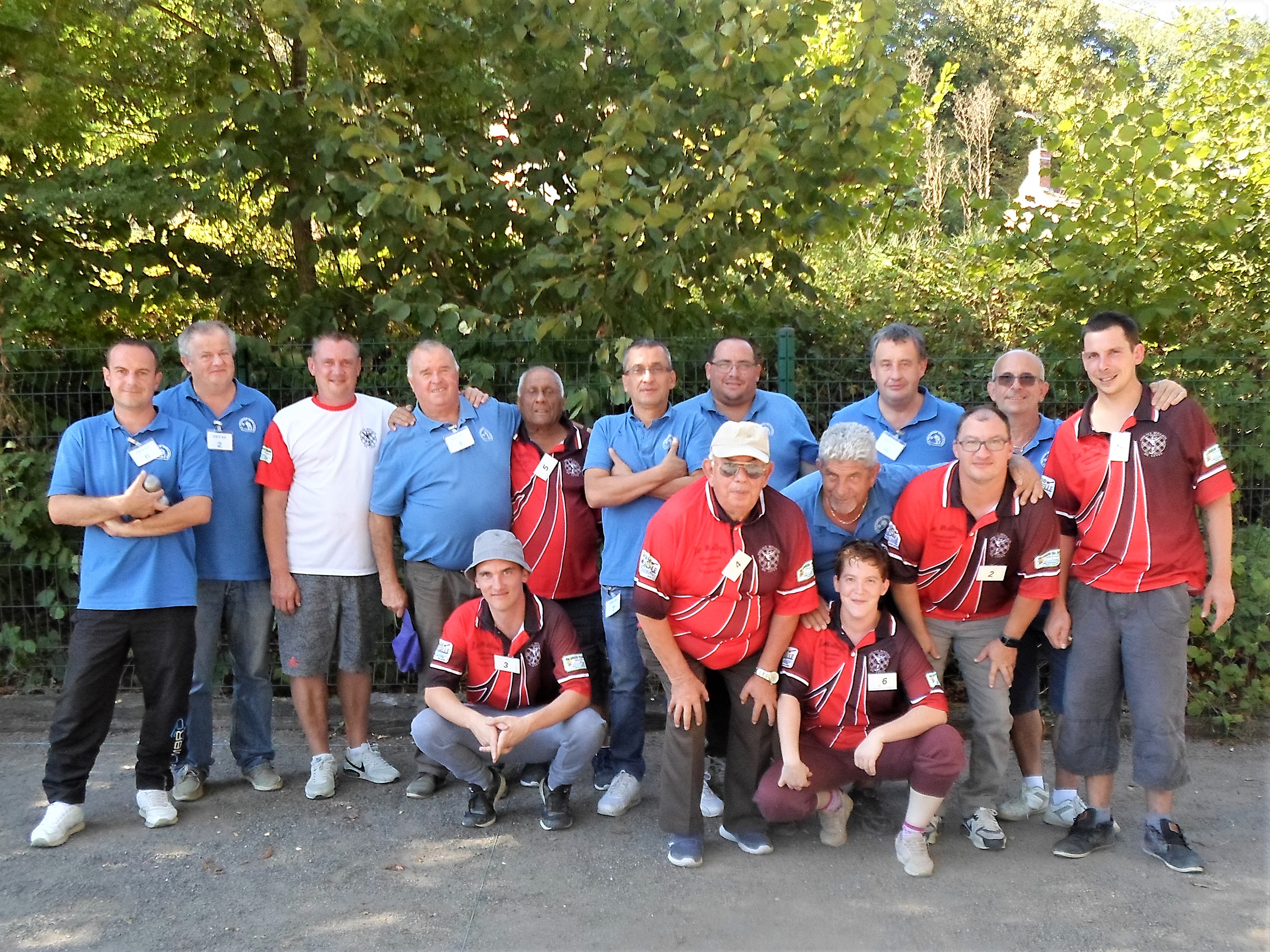 Levet - Orval (polo bleu) Levet - Orval (polo bleu)