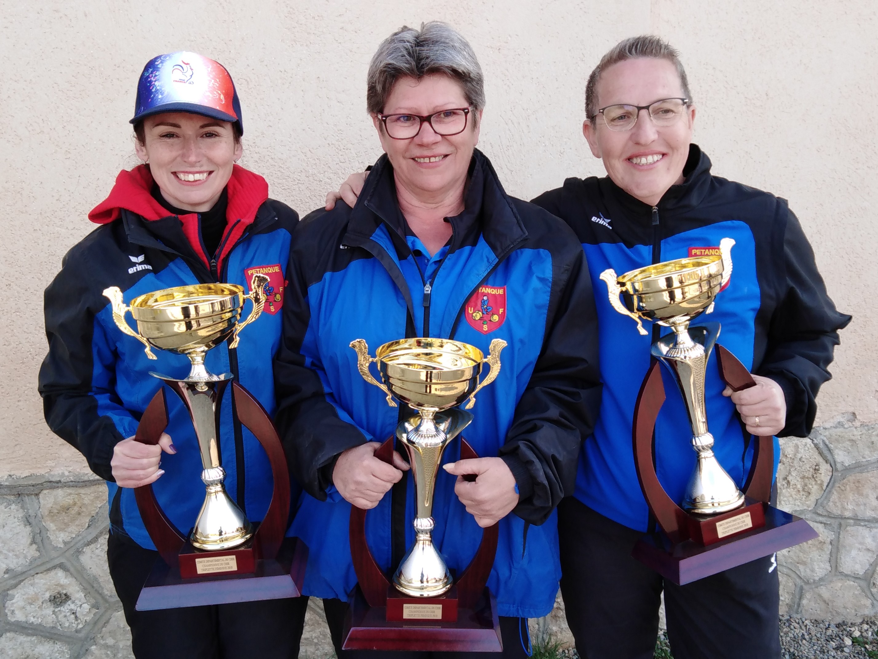 Championnes: Vanessa, Josiane et Nadia