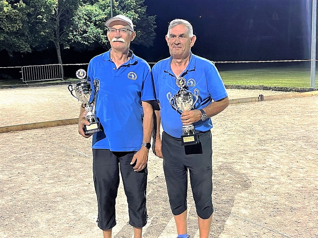 Les vice-champions: Bruno FOUGERON et Bruno MAGGIANI (Pétanque Orvalienne)