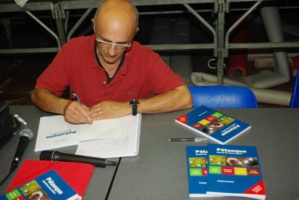 " COMMENTAIRES DES LECTEURS " " COMMENTAIRES DES LECTEURS "