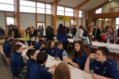 Concours les 10h des jeunes à Chauzon (24) 14 02 2016. après l'effort  un repas bien mérité ! La Petite Boule%