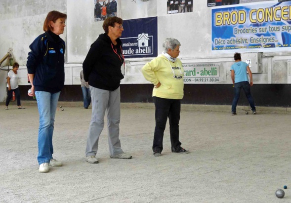 Claude et Marie France en compagnie d'Andrée Torrès future qualifiée 