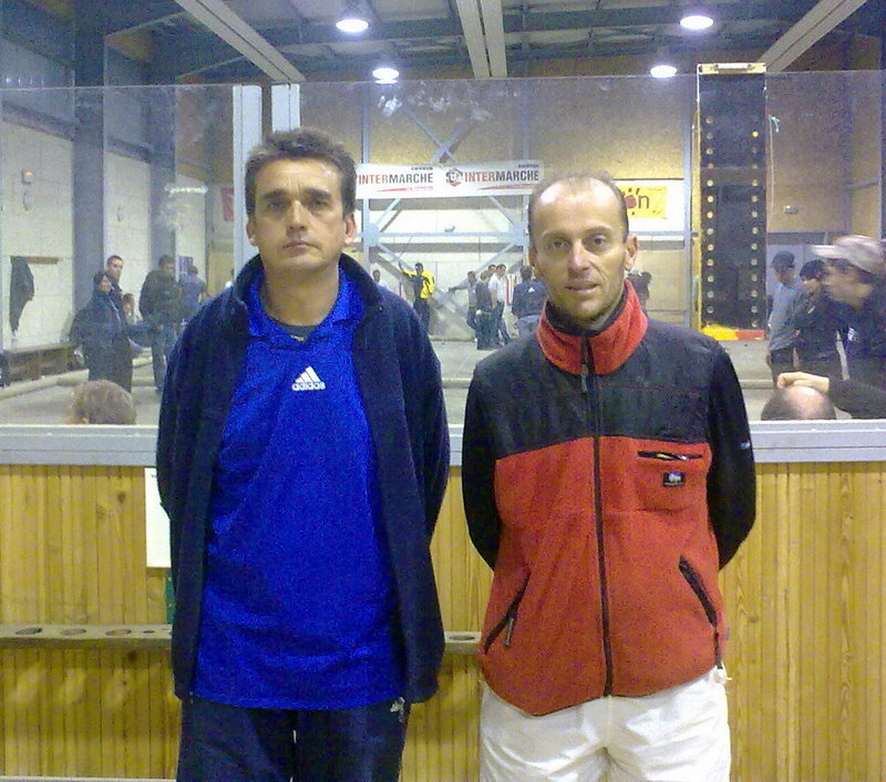 LES DEUX FINALISTES DU CONCOURS INDIVIDUEL QUI A REUNI 35 JOUEURS ET JOUEUSES. LES DEUX FINALISTES DU CONCOURS INDIVIDUEL QUI A REUNI 35 JOUEURS ET JOUEUSES.