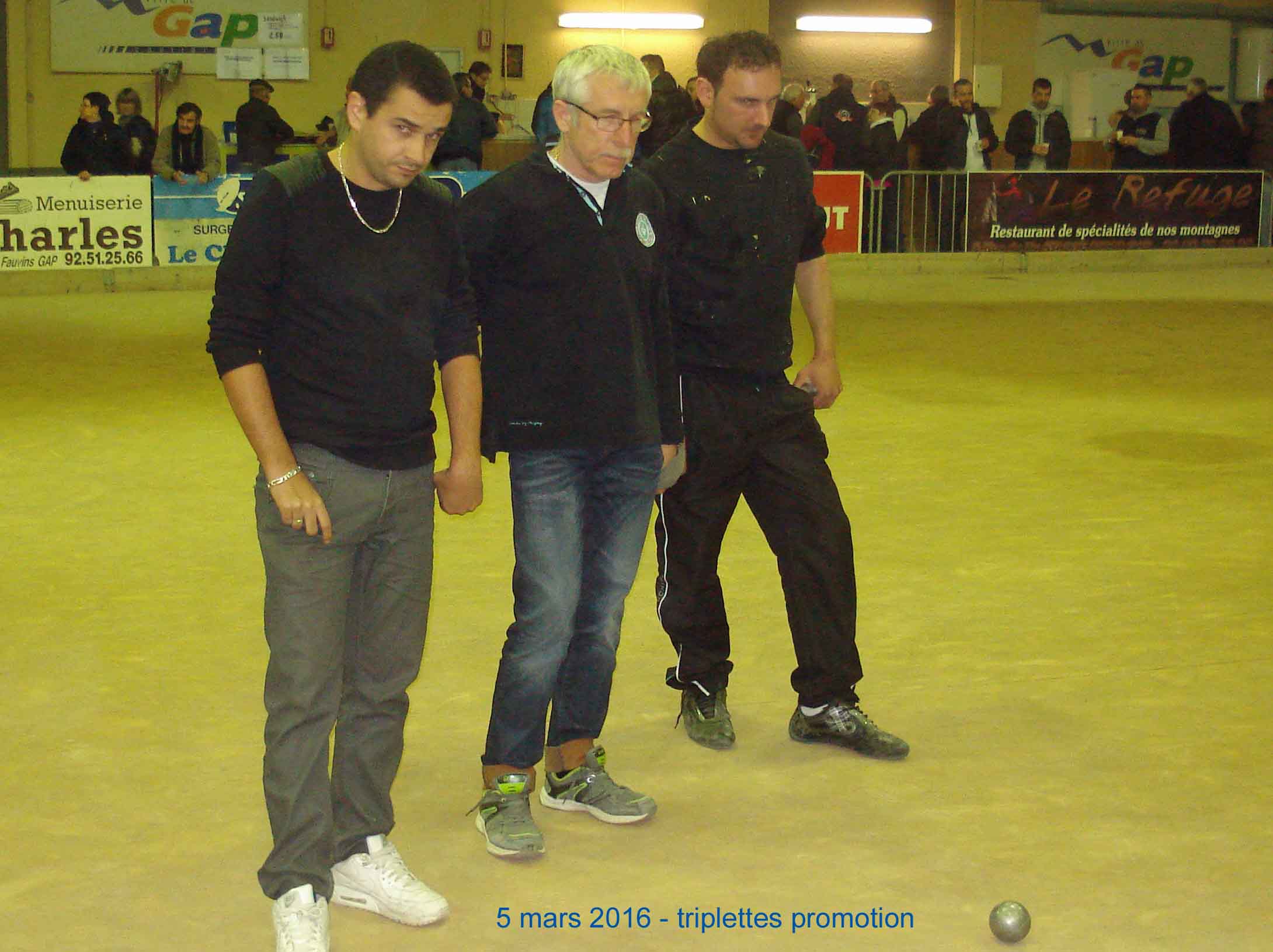 L'équipe de J.Luc victime le samedi soir d'un enième tir du bouchon qui refuse de sortir du cadre L'équipe de J.Luc victime le samedi soir d'un enième tir du bouchon qui refuse de sortir du cadre