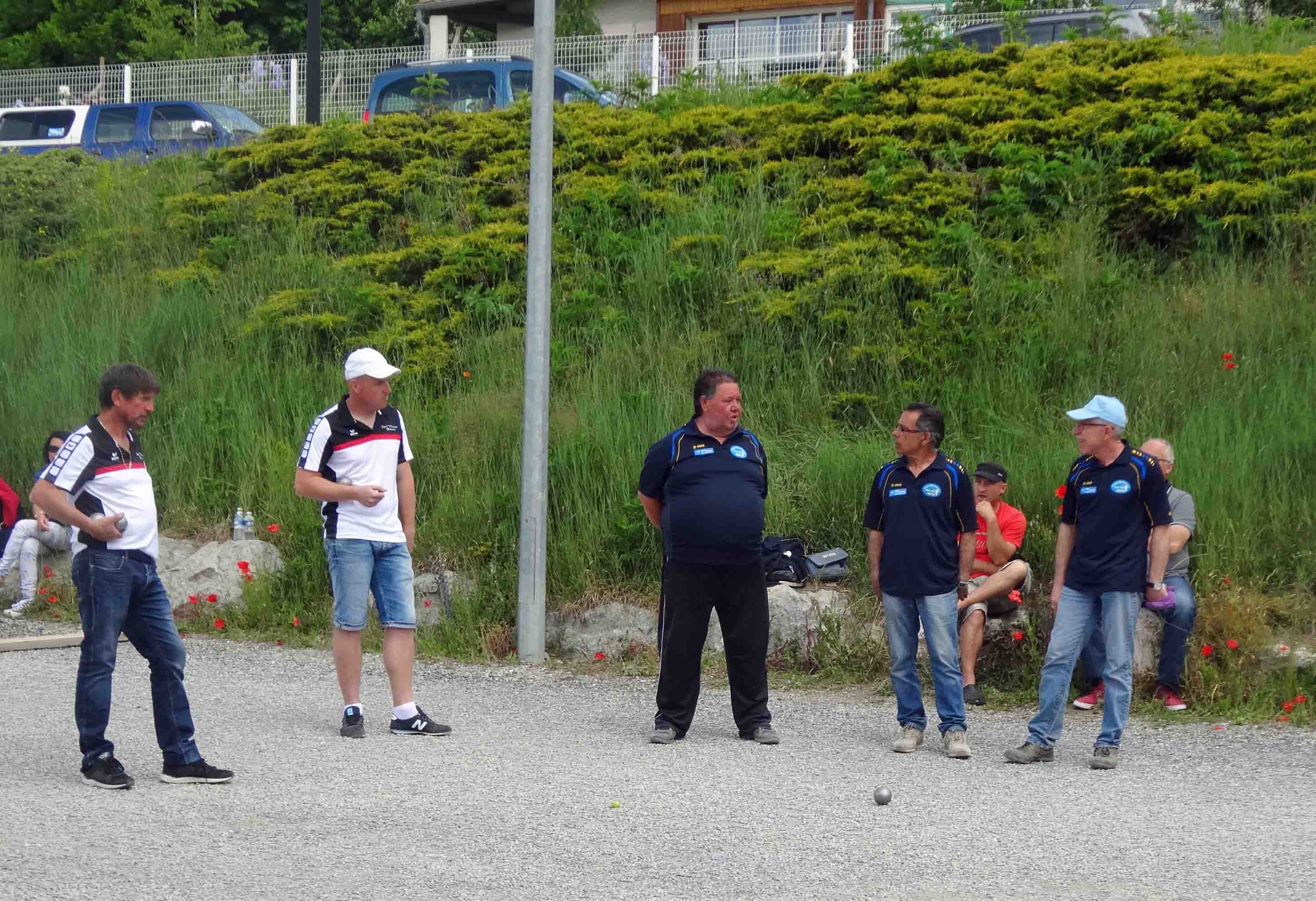 Bruno , Dominique et Jean Luc au cours de leur 1/4 de finale victorieux