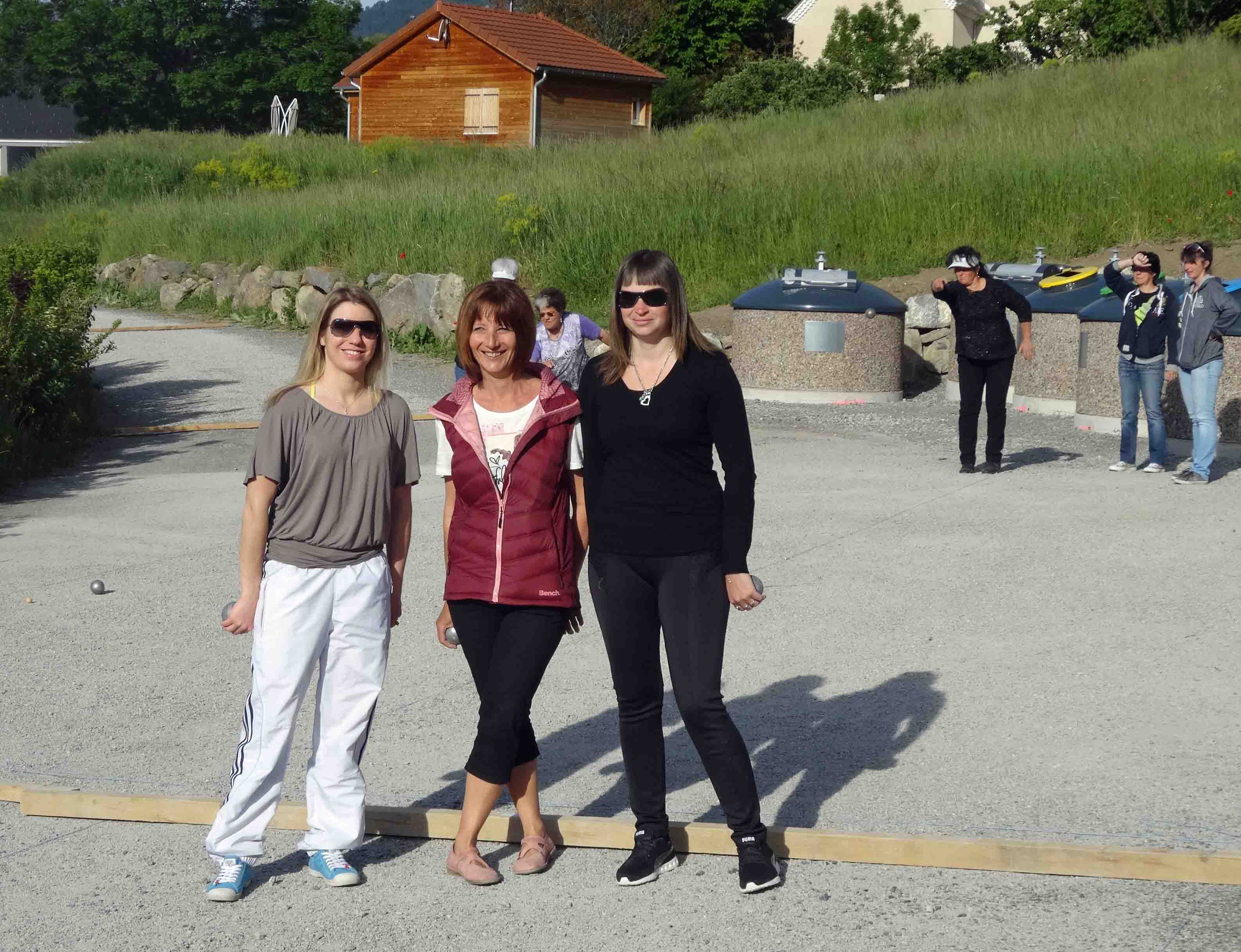 Coralie, Chantal et Stéphanie atteindront elles aussi les 1/2 finales