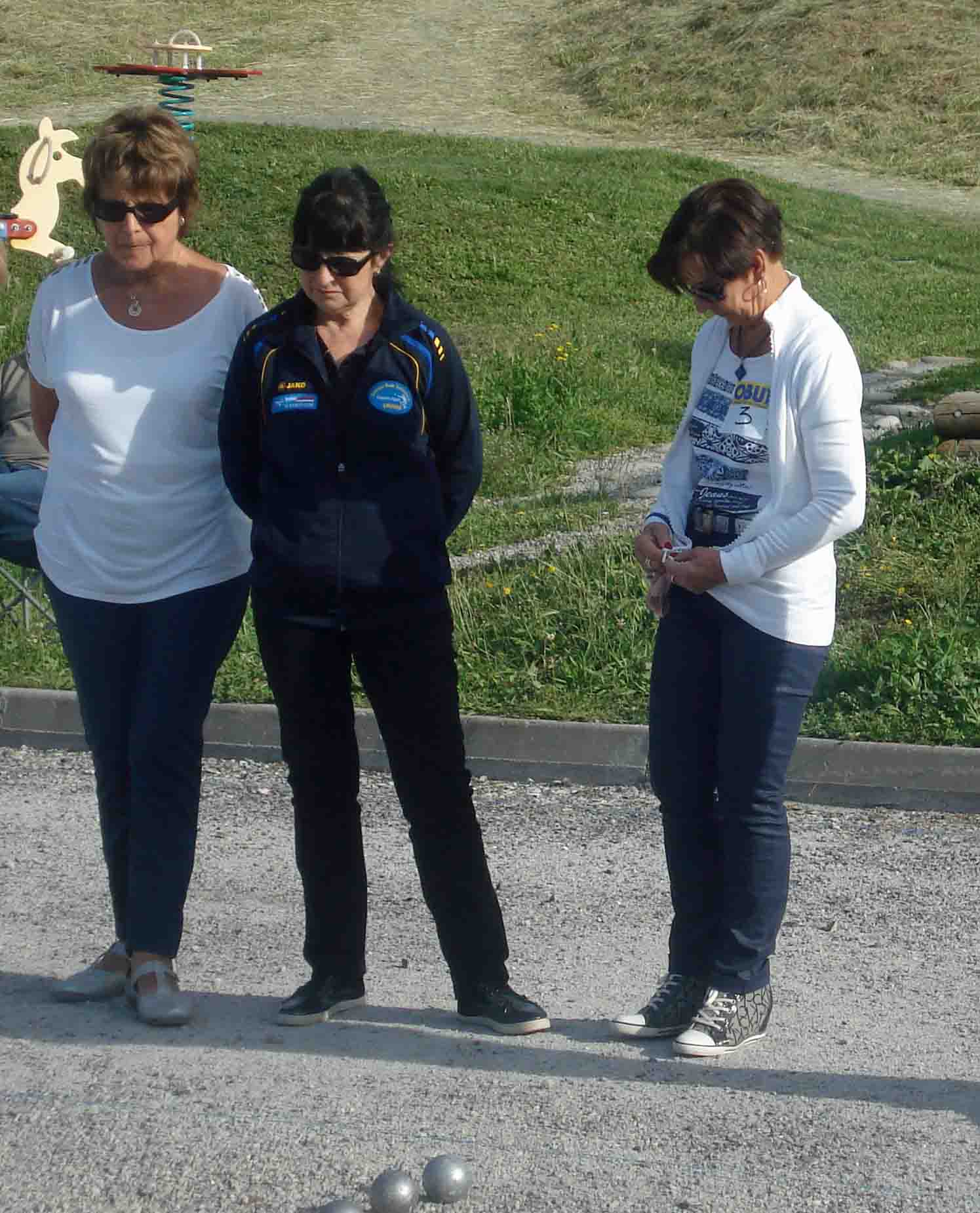 Hélène, Denise et Ghislaine sortiront des poules