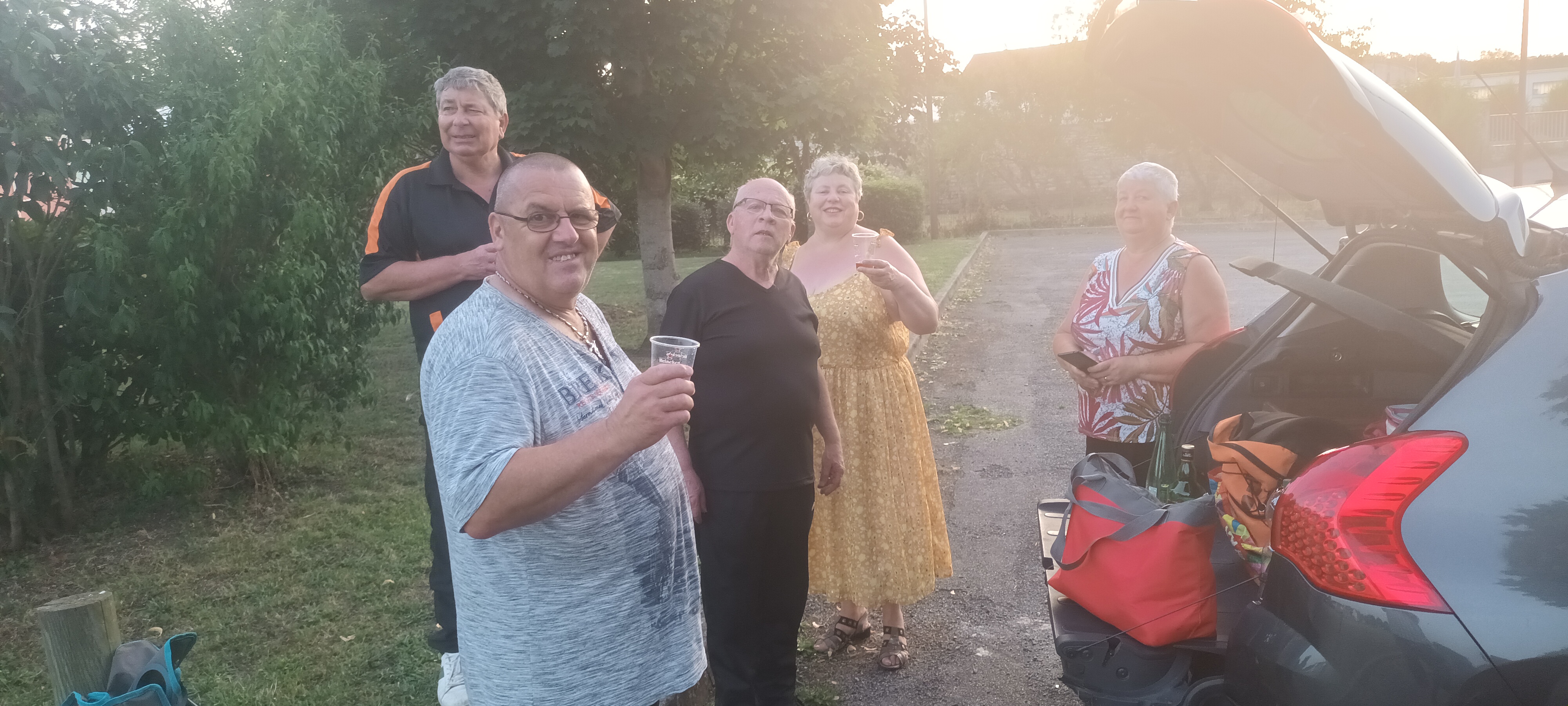 Bravo à Puce et Didier 1/2 finalistes du doublettes vétérans Bravo à Puce et Didier 1/2 finalistes du doublettes vétérans