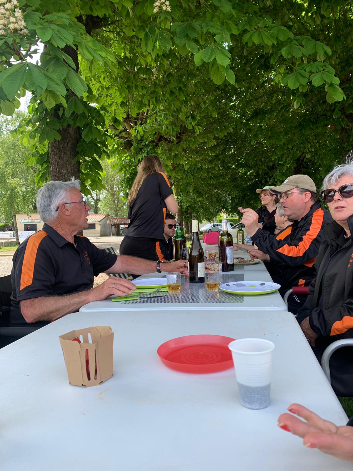 Stéphanie et Aldo s'inclinent en 1/8éme du DM. Bravo à eux Stéphanie et Aldo s'inclinent en 1/8éme du DM. Bravo à eux