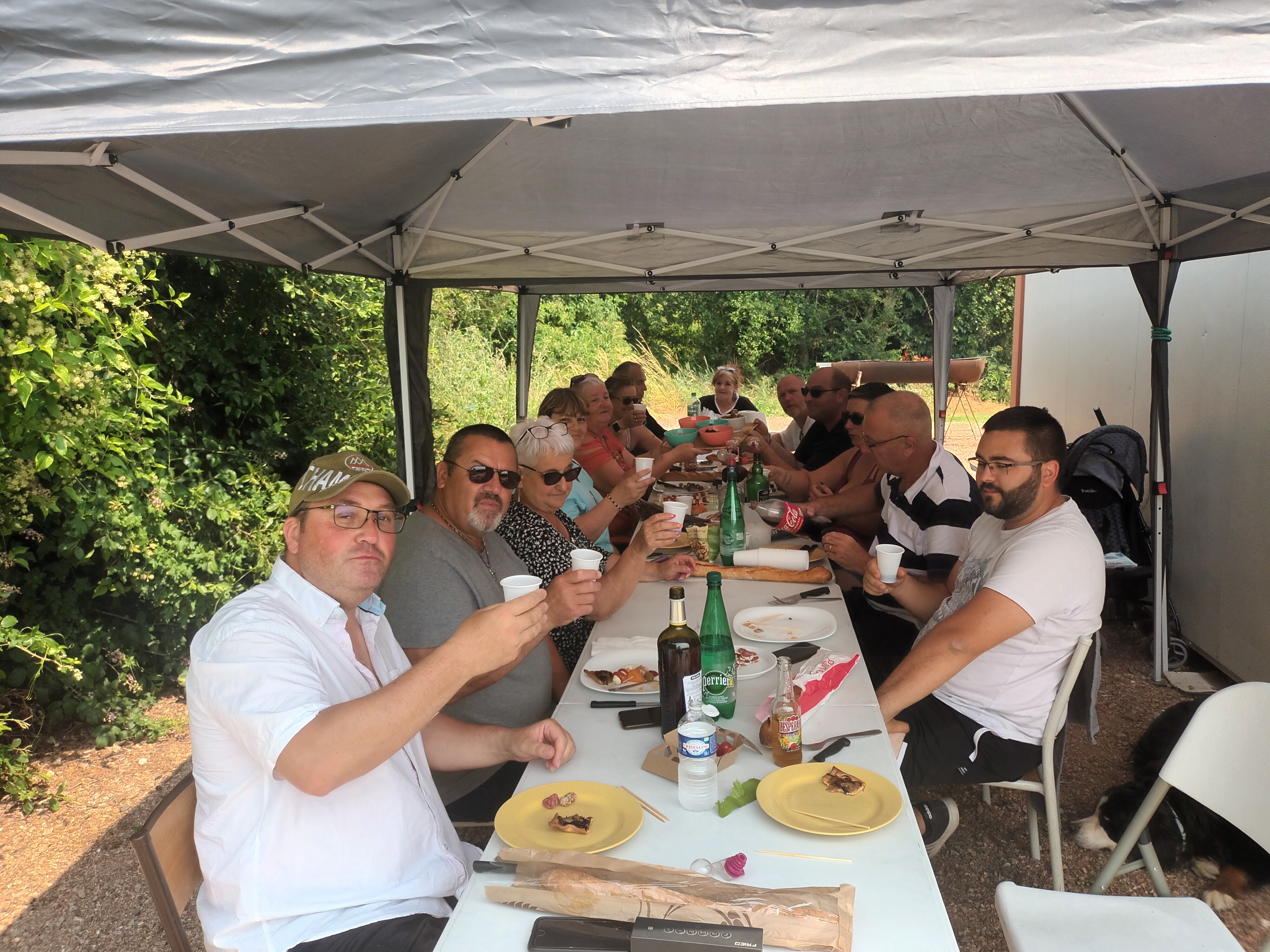 Petite journée barbecue afin de préparer les nationaux de l'été .Belle jounée entre amis (a refaire).