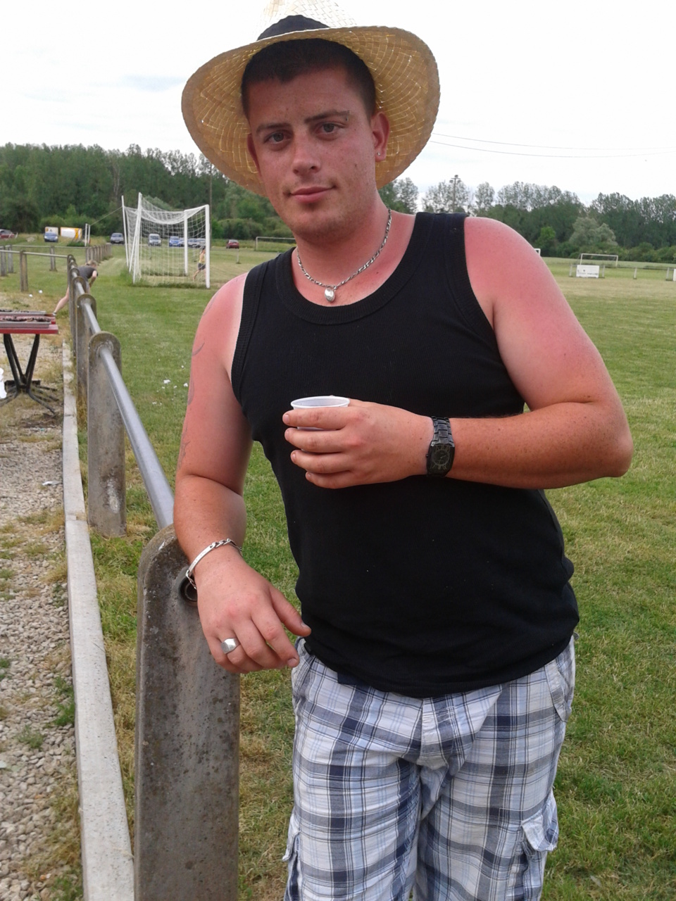 2012-06-02 20.00.50 2012-06-02 20.00.50