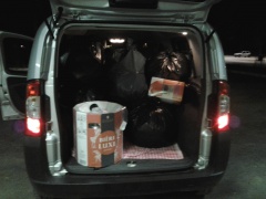 la voiture du président sert de porte poubelles la voiture du président sert de porte poubelles