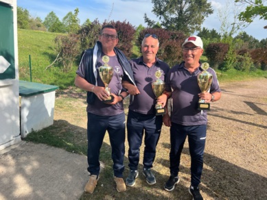 Rémy COMMAILLE, José PEDRO et Didier RAFFESTIN CHAMPIONS du CHER VETERAN