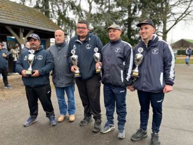 JEANNOT Christophe et ROBLIN Maxime vice-champions en doublettes masculins JEANNOT Christophe et ROBLIN Maxime vice-champions en doublettes masculins
