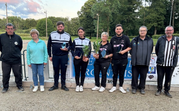 Stéphanie Bertrand (Pet Beffoise 18) &amp; Dimitri Heil (AP Chatillonnaise 58) vainqueur du Régional