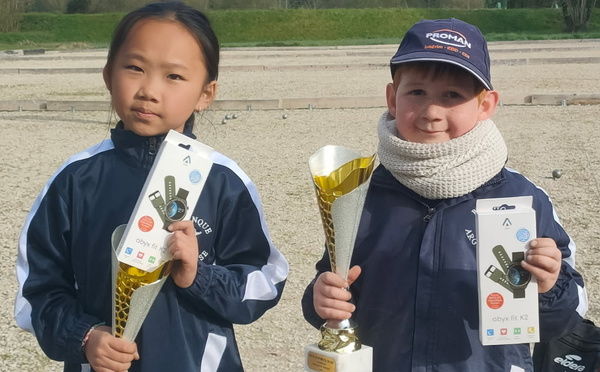Championnats doublette jeunes. Keylia Siong - Corentin Hautin (Argent) Champions Minimes