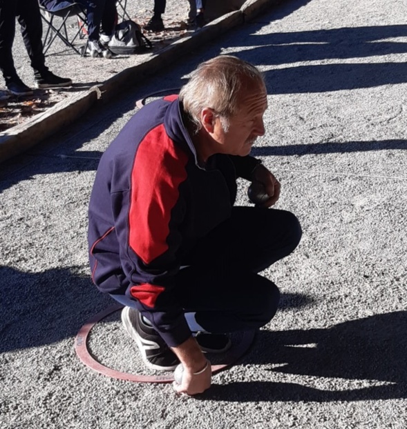 Attention, je pointe Attention, je pointe