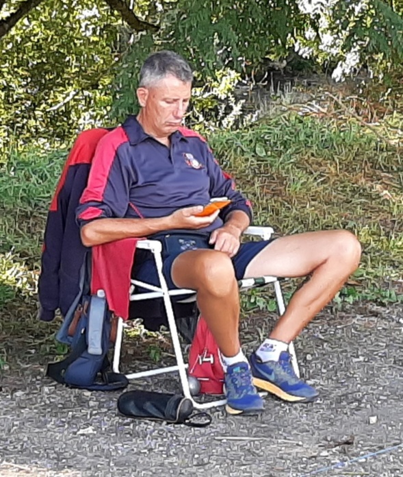 Et pendant ce temps-là les remplaçants patientent Et pendant ce temps-là les remplaçants patientent