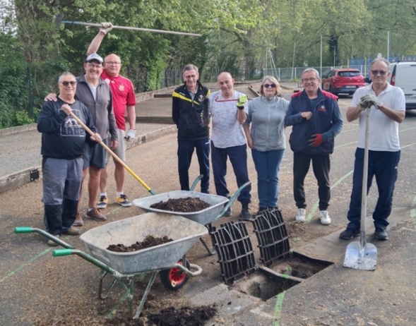 Les courageux bénévoles Les courageux bénévoles
