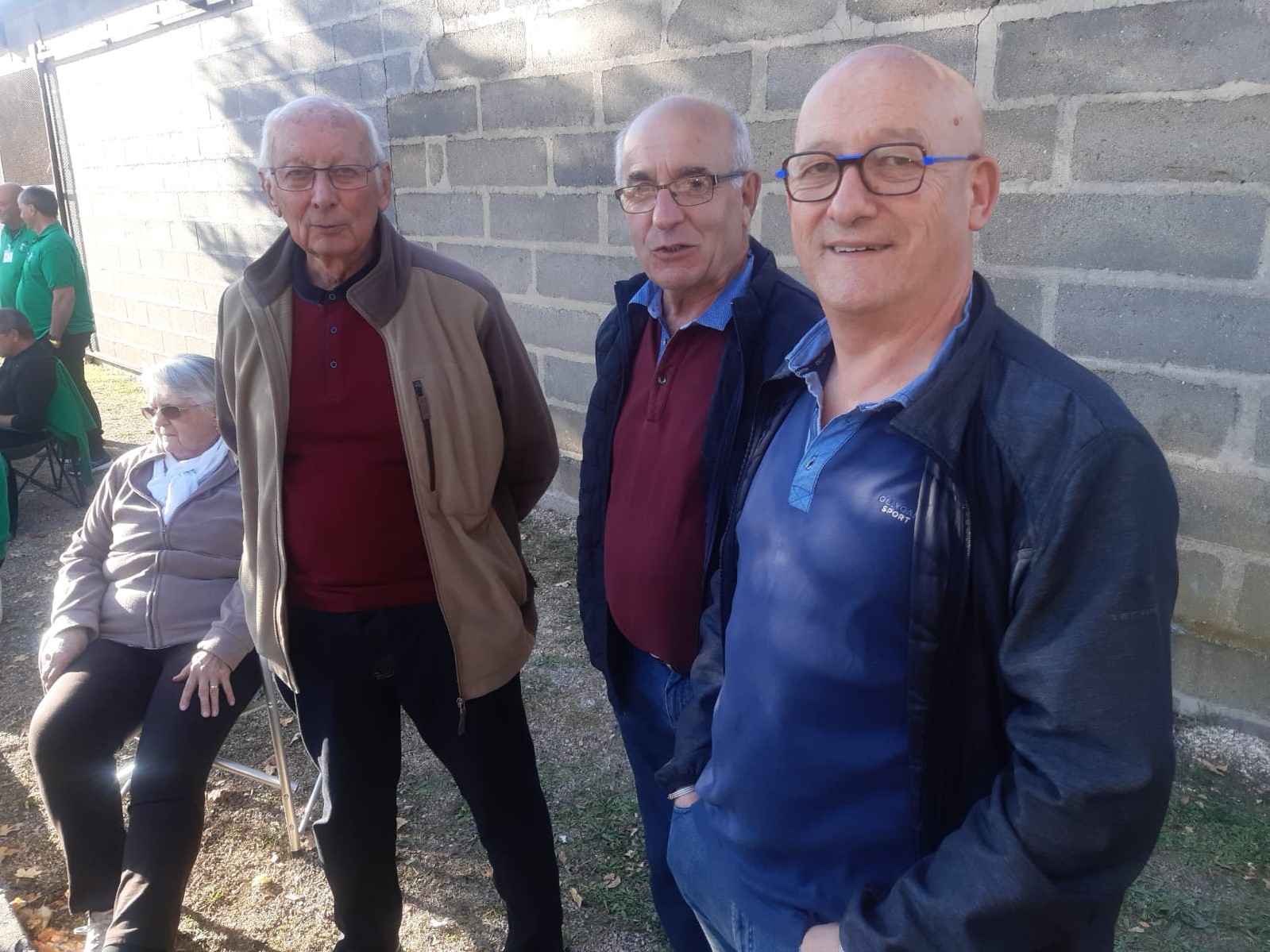 Beaucoup de supporters étaient venus nous encourager Beaucoup de supporters étaient venus nous encourager