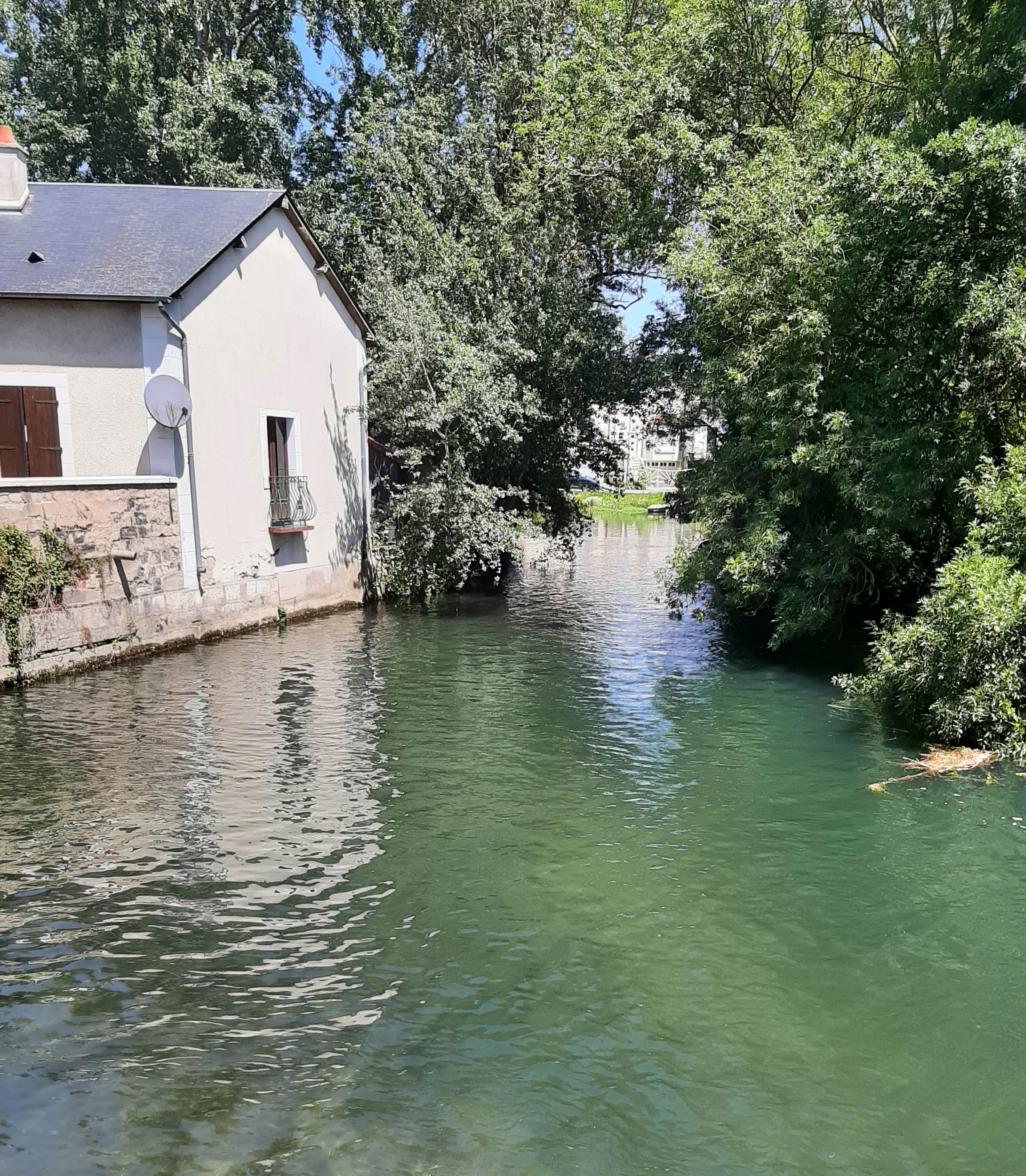 C'est dans le beau cadre du Moulin de la Voiselle que nous avions posé nos bagages