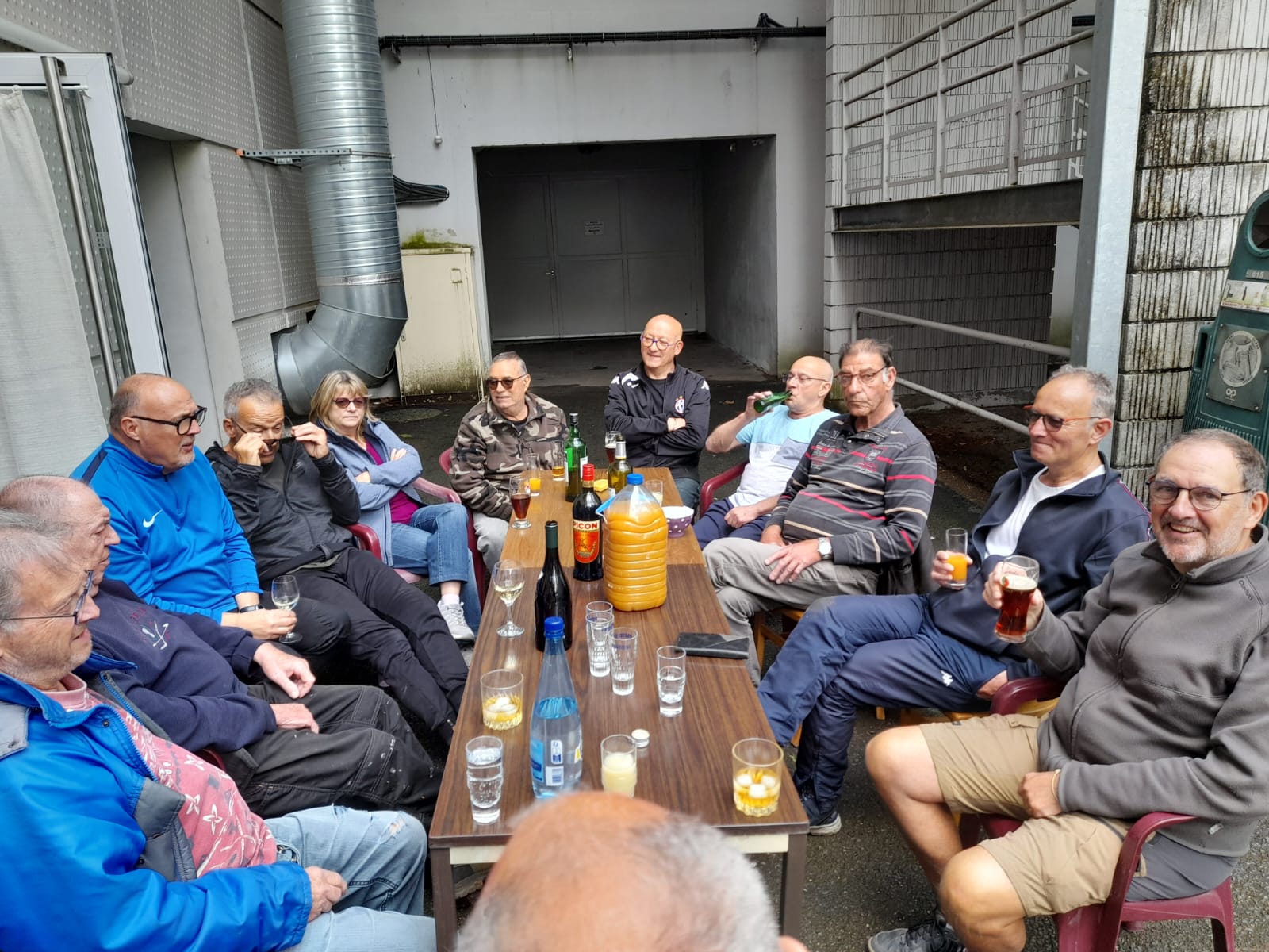 Après un gros boulot, on reprend des forces Après un gros boulot, on reprend des forces