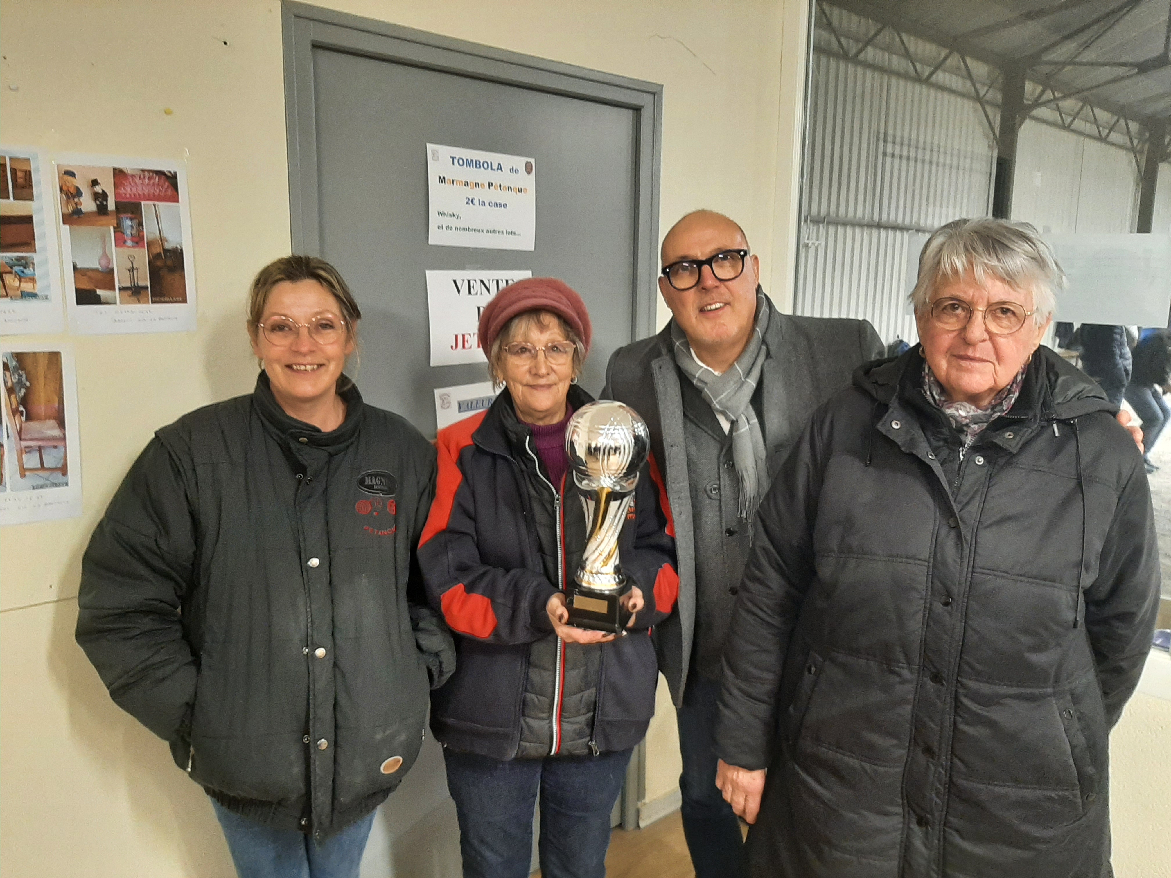 Une partie des féminines Championnes du Cher de 2ème division