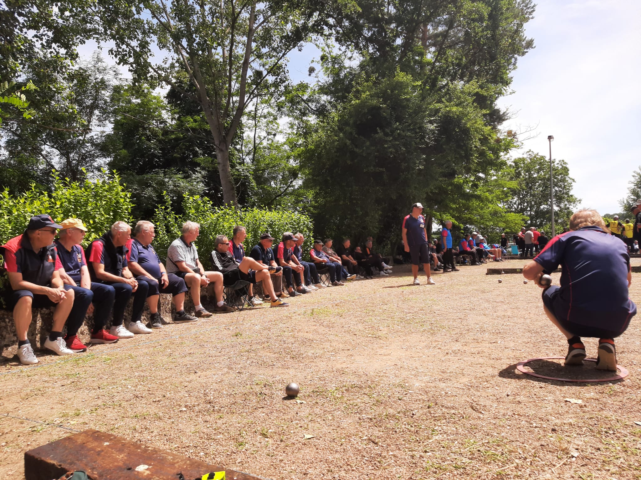 Malgré une belle affluence de supporter, nous n'avons rien pu faire Malgré une belle affluence de supporter, nous n'avons rien pu faire