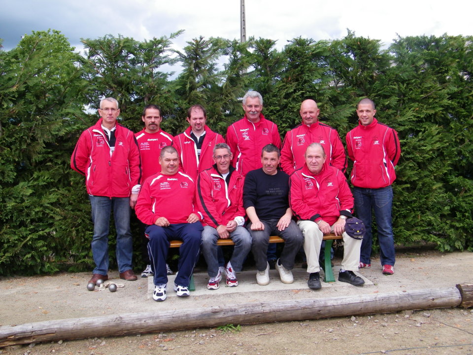 Quelques membres de Bourbon Pétanque Quelques membres de Bourbon Pétanque