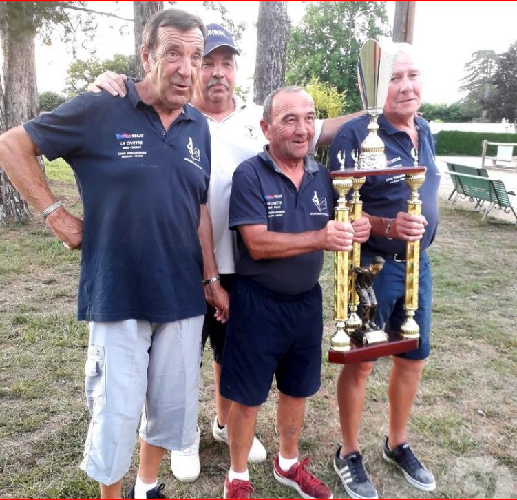 Les vainqueurs avec le président Patrick BESSON