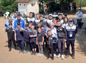 Championnat Départemental triplette Minimes  juniors à HOUDAN Championnat Départemental triplette Minimes  juniors à HOUDAN