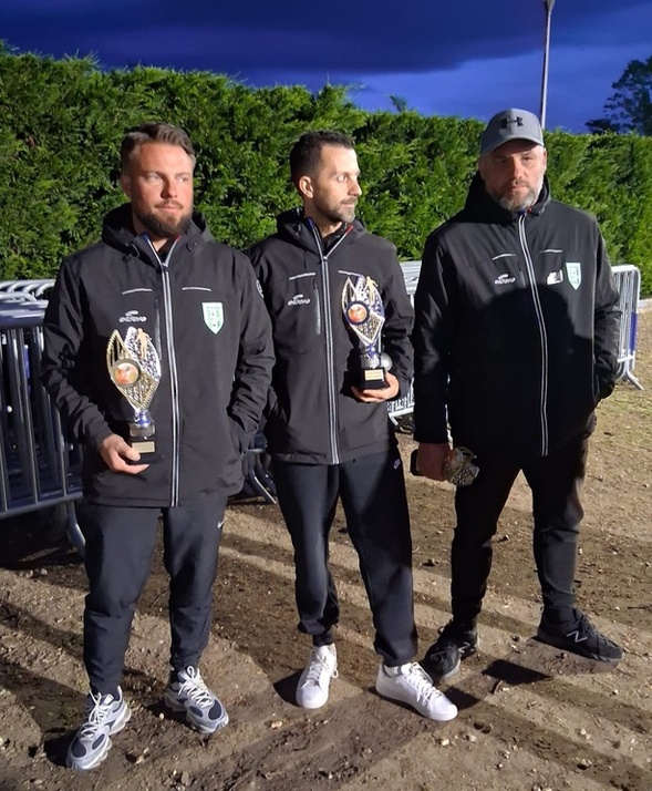 Vice-Champions des yvelines X3 seniors Vice-Champions des yvelines X3 seniors