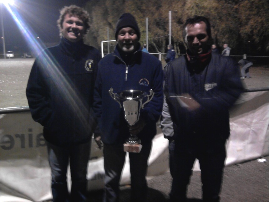 Mais quel est ce transfert de la main à la main ? Mais quel est ce transfert de la main à la main ?