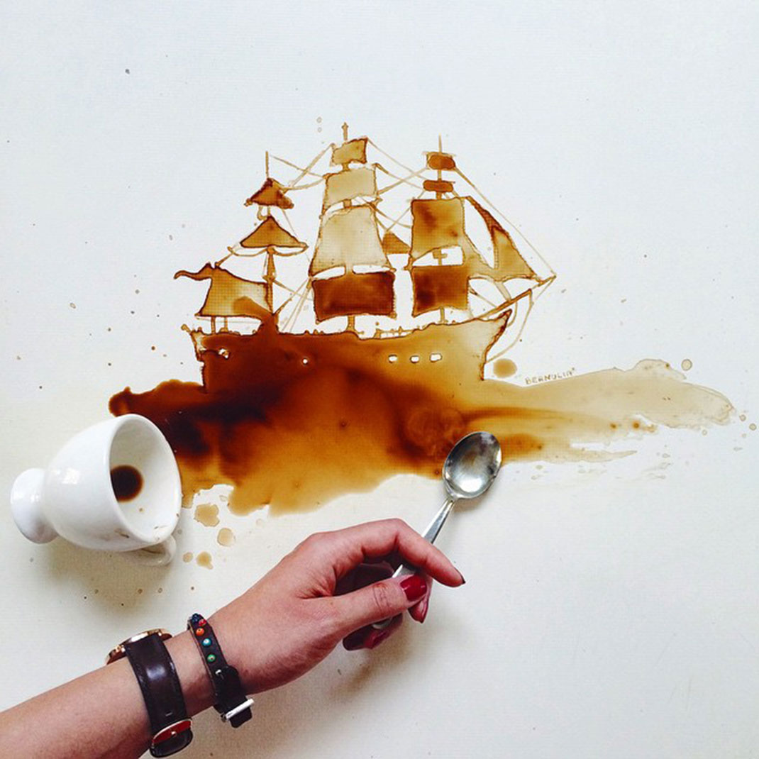 Oeuvres d'art avec des gouttes de café