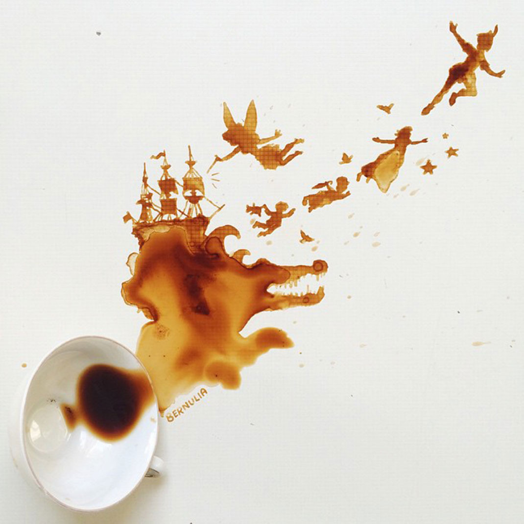 Oeuvres d'art avec des gouttes de café