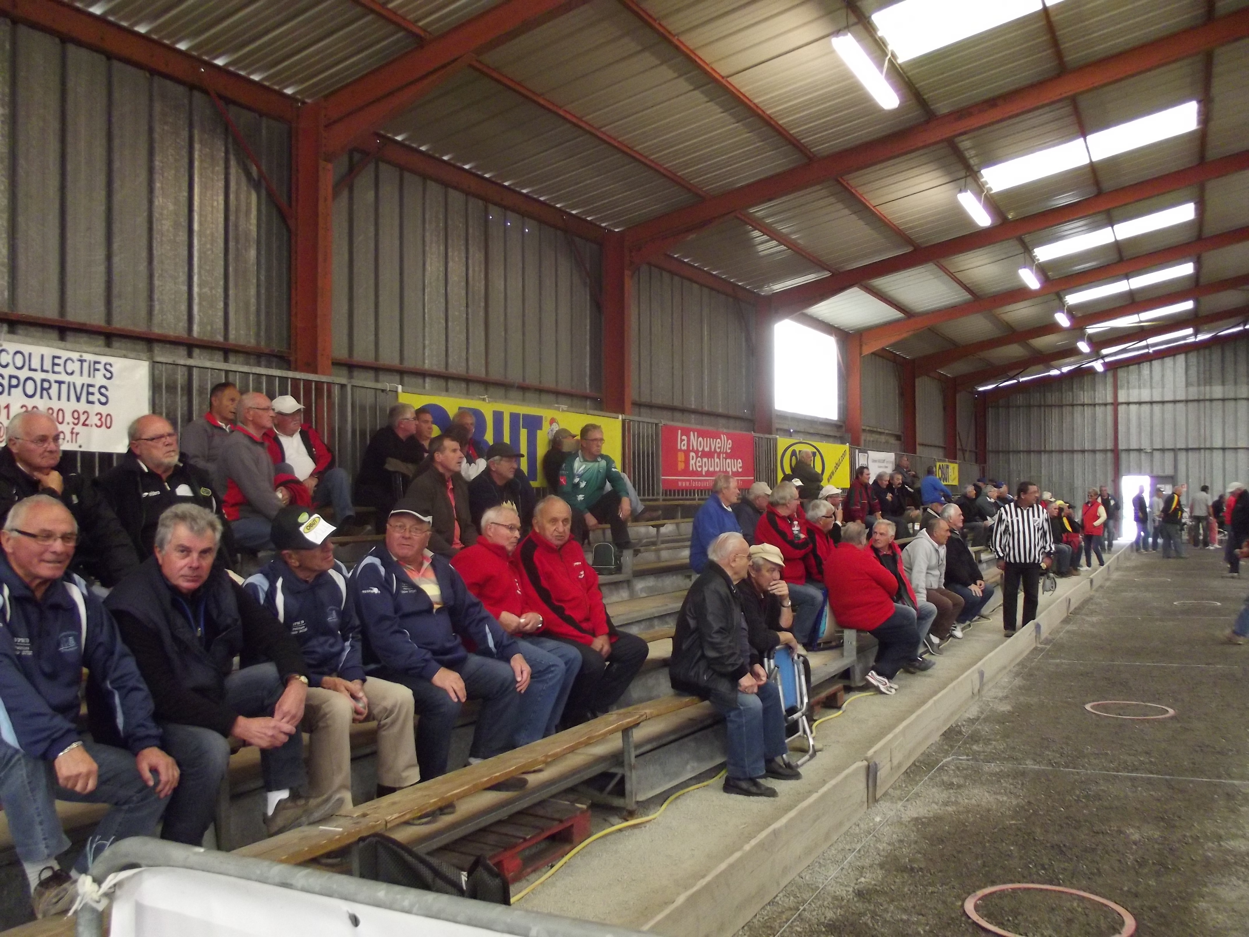 Bénévoles et joueurs... Bénévoles et joueurs...