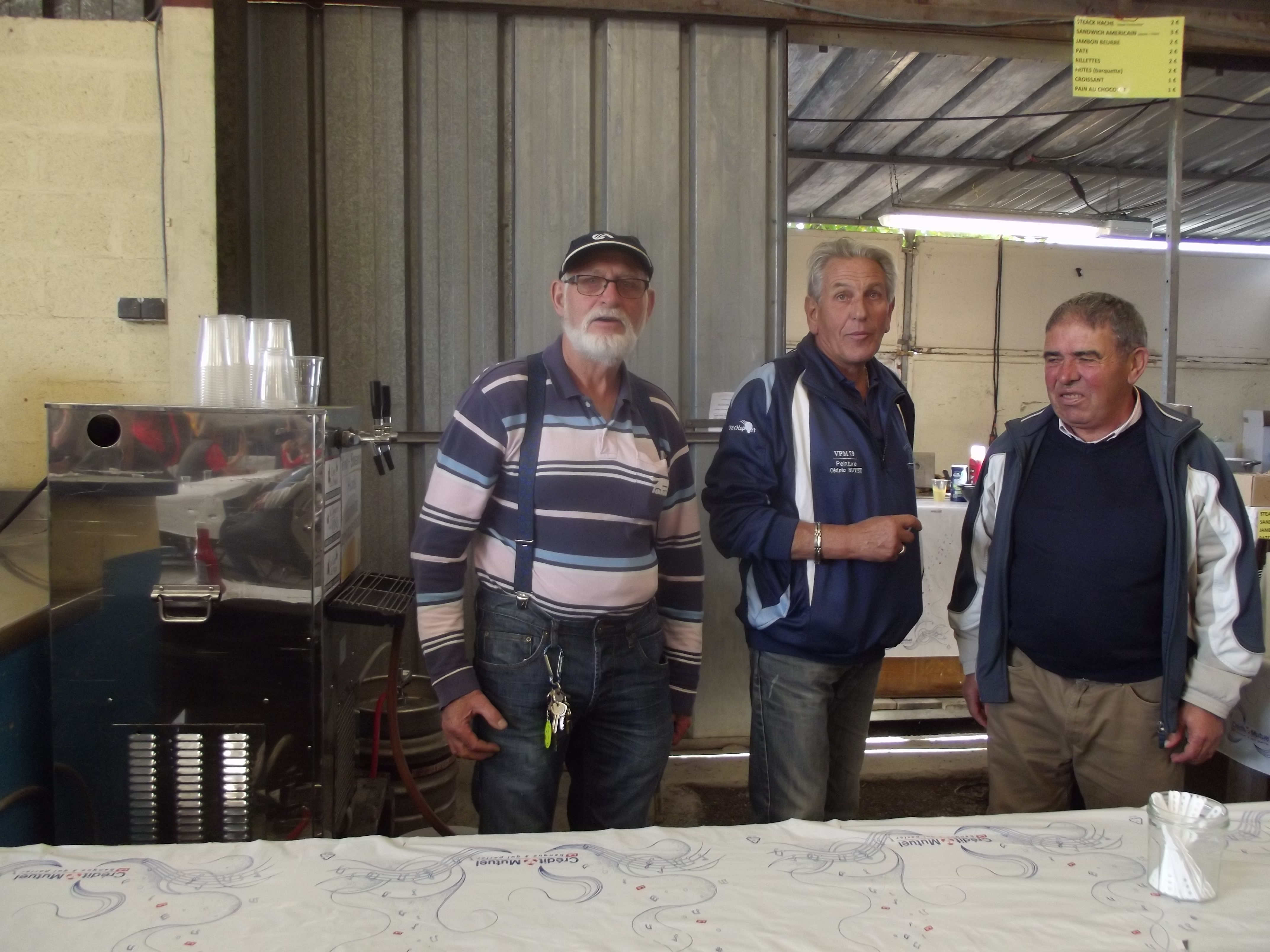 Bénévoles et joueurs... Bénévoles et joueurs...