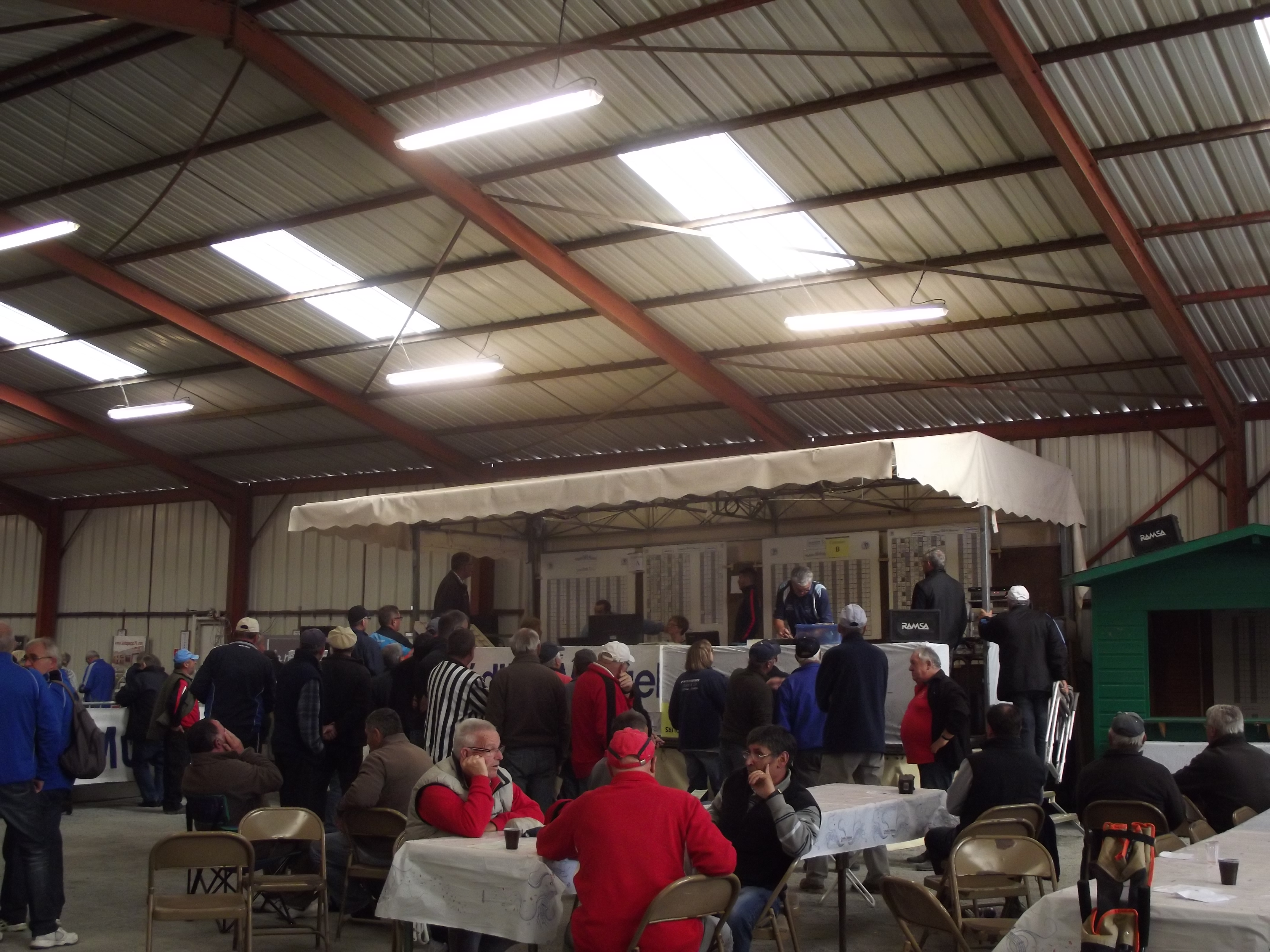 Bénévoles et joueurs... Bénévoles et joueurs...