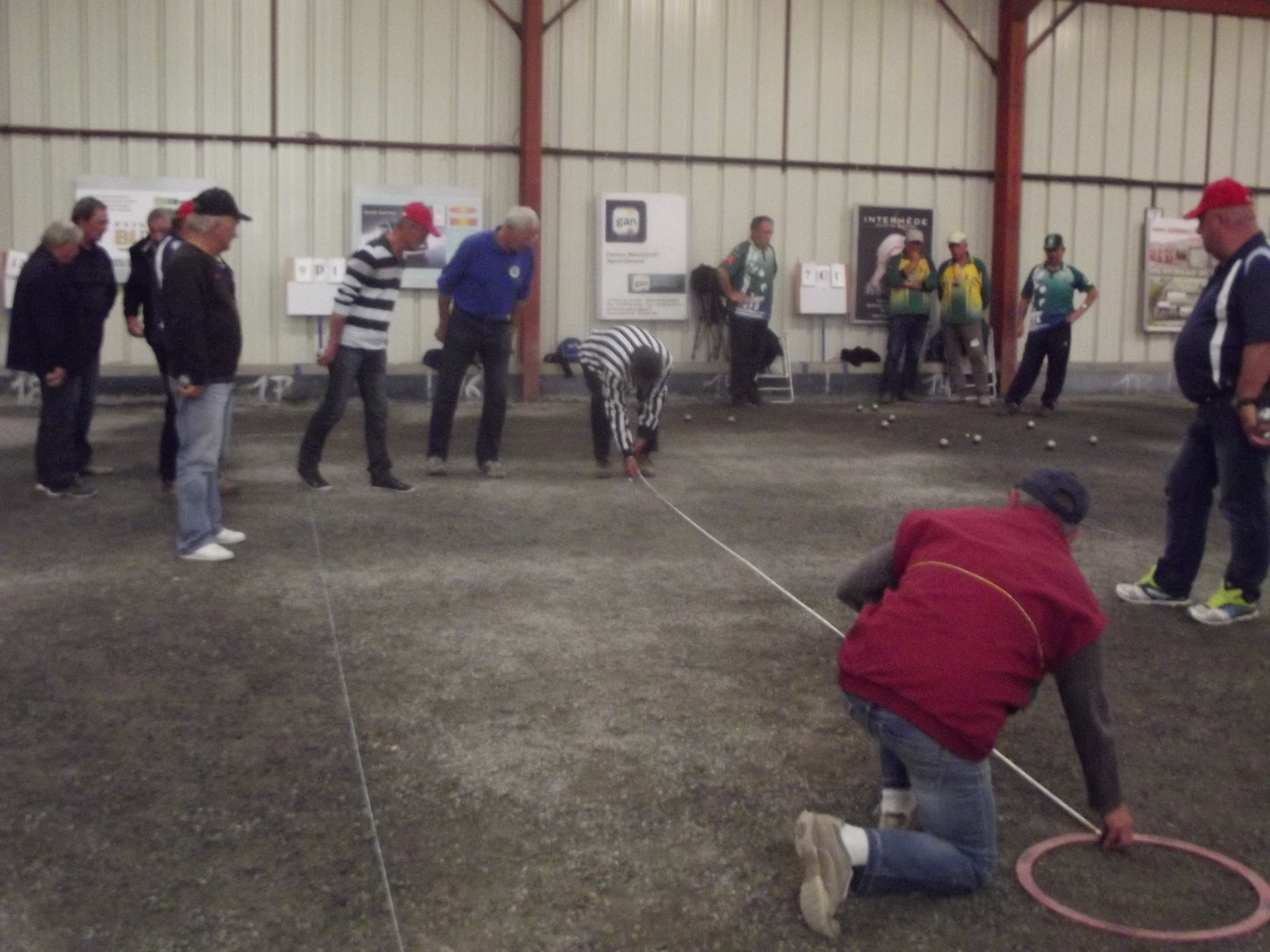 Bénévoles et joueurs... Bénévoles et joueurs...