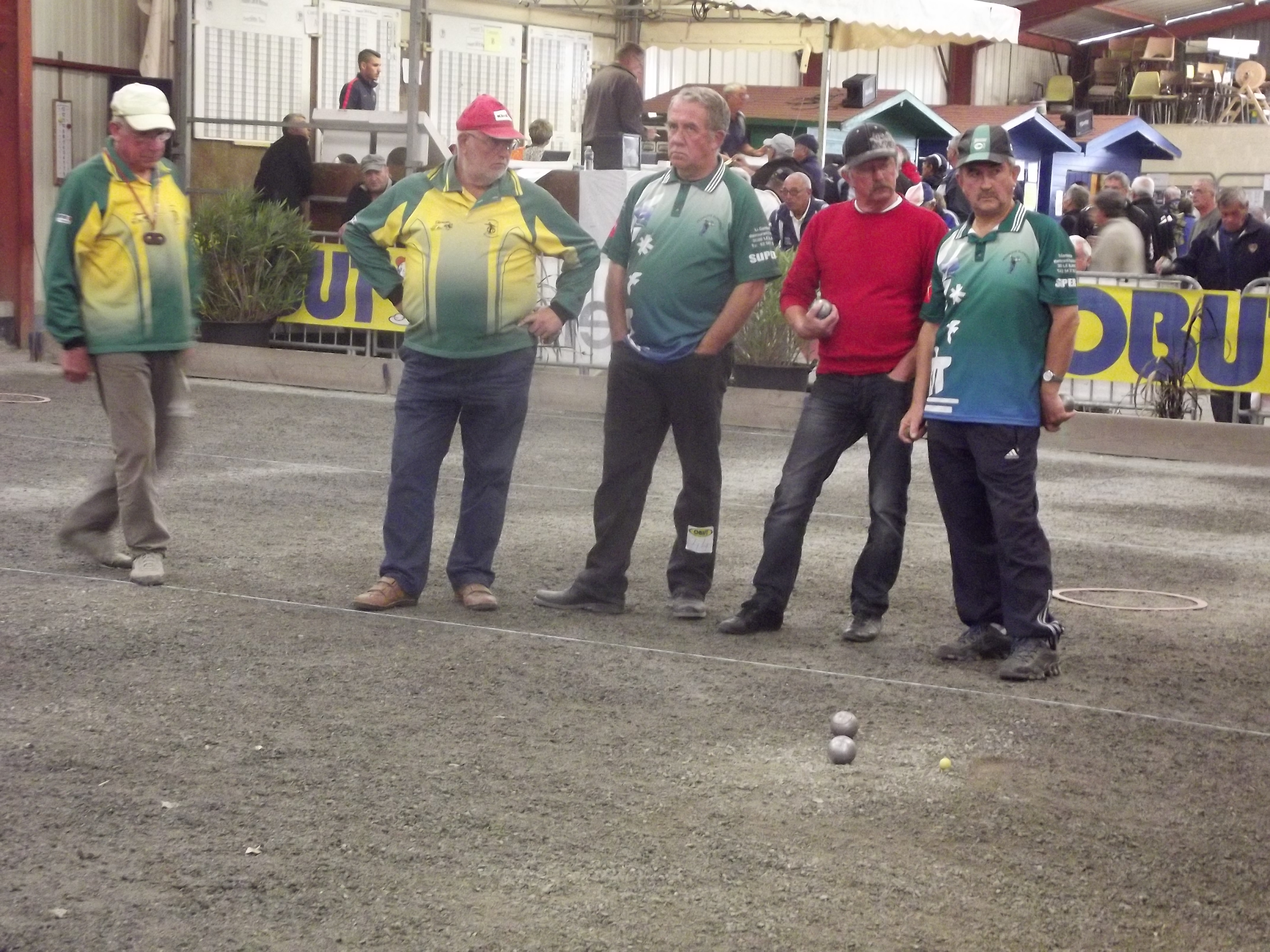 Bénévoles et joueurs... Bénévoles et joueurs...