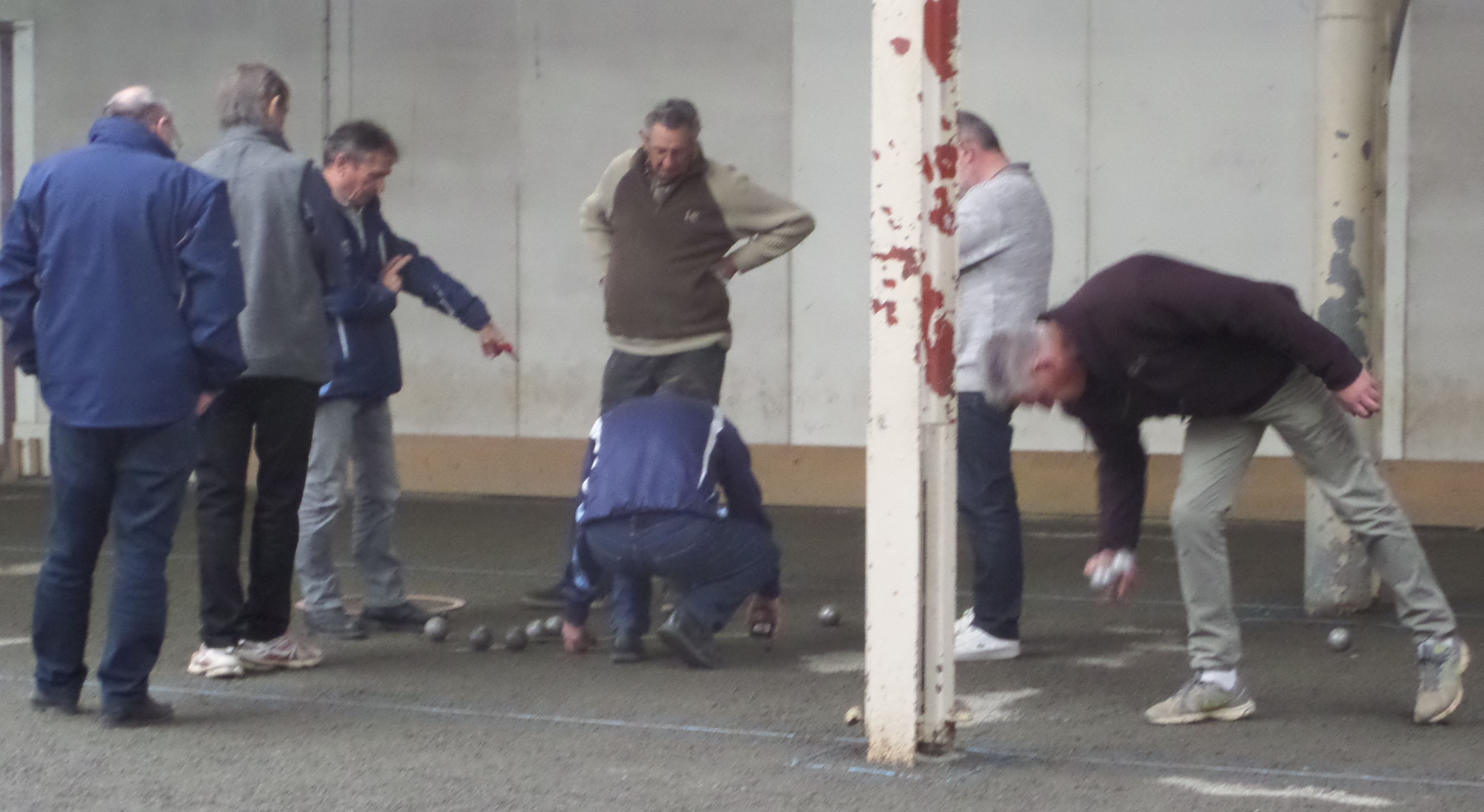 Puisque je te dis qu'il est là ! Puisque je te dis qu'il est là !