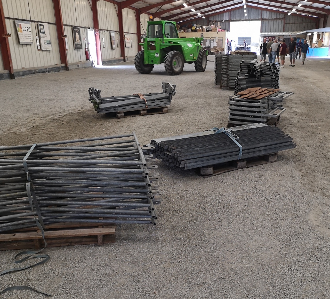 Tribunes_01 Tribunes_01