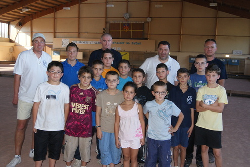 Les jeunes de l'école de pétanque